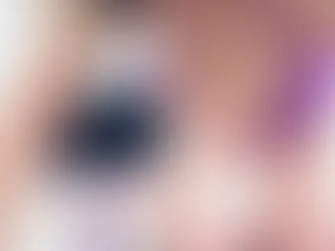 20 Geile Pics mit Lila Dessous - natürlich gibt es wieder blanke Nippel zu bestaunen 🔥🔥🔥