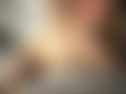 Wenn du von der Arbeit kommst, warte ich schon nackt und bereit für dich im Bett 😘
