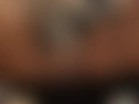 In meinem A***h steckt schon ein Plug😋 und meine F***e braucht auch dringend eine Füllung 🚀💦 Bin grad so horny!! Wer ist bereit für mich? Oder muss ich mir die P***y wieder alleine rubbeln??😁(Vide