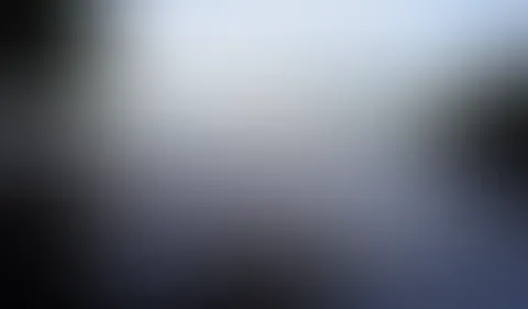 Booby-Show am See!! Was hat sie alles gesehen und gehört? Titten raus, es ist Sommer!! Ich bin heute zum See gefahren und hier mache ich eine Booby -show für dich! Doch auf einmal raschelt es im Geb
