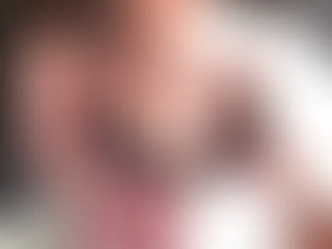Der Morgen beginnt, sobald die Hände anfangen zu fummeln… 😏 Verrätst du mir deine Morgenroutine? 🤫