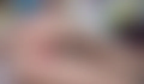 Glaßdildo hart in den A***h gerammt