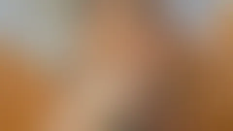Schön, Abonnent zu sein… Denn diese Ecke unter der Dusche sieht bestimmt besser aus, oder? 😏🍑💦