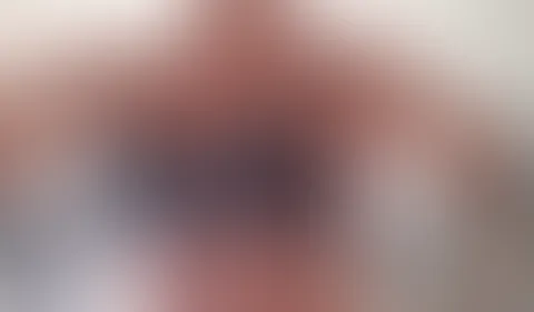 Packe meine Brüste raus und massiere sie
