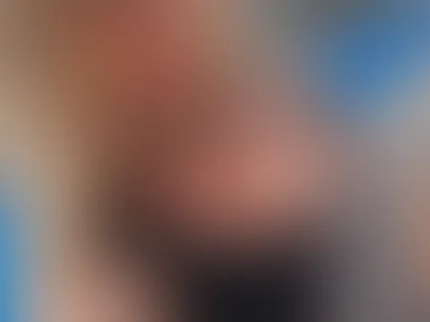 😈