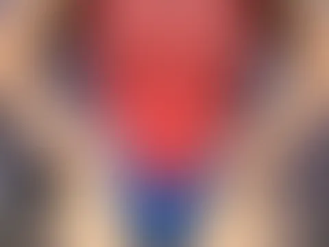 Sexy Spider-girl wackelt mit den Titten😜🍒🕷️