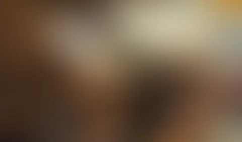 Dolly Dyson geil mit dem Riesen Strap On (28cm) gef**kt bis sie spritzt😋💦💦 Richtige Sau die kleine! Das komplette Video (3:46min) gibt als PAY PER VIEW bei mir für 11€! Schreibt mir einfach bei Int