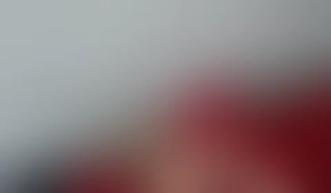 VOLLE Ladung in mein F**KMAUL und auf mein Gesicht g******t. GEIL