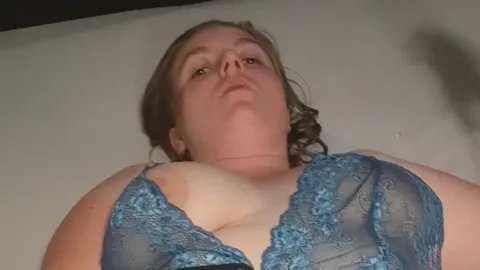 Blowjob and legs spread :)