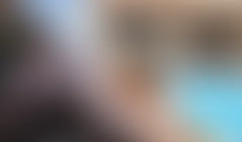 2 Cumshots At The Pool!