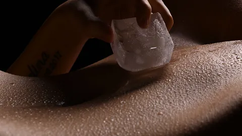 HOT and COLD – Ice cube games 18+