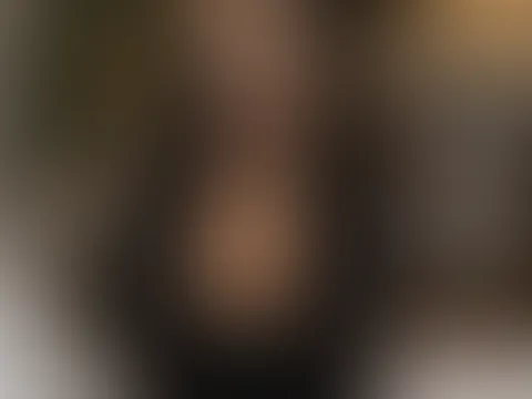 Bevor ich schlafen gehe, habe ich Lust, ein bisschen zu spielen… Willst du vielleicht näher zusehen?
