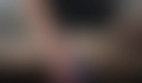 Jetzt habe ich auch endlich so einen Fantasy Dildo...aber irgendwie bin ich wohl enger als gedacht 🫣🐱 Das Toy dehnt mich auf jeden Fall extreeeeem😳🫣