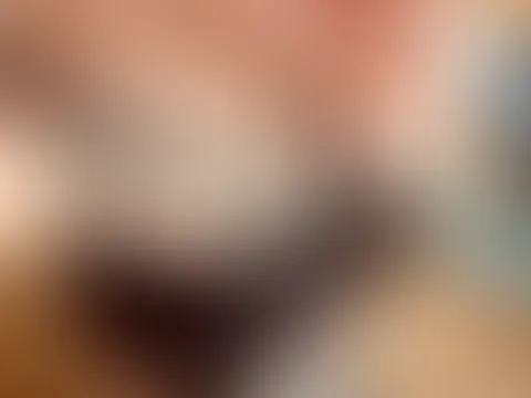 Erst nasche ich ein Stückschokolade.. soll ich dich danach vernaschen? 😈