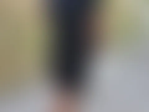 Frohe Ostern! 🔥 Mögen deine Eier hart bleiben und mein Kuchen immer schön feucht innen 😈