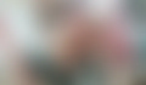 Stiefschwester erlaubt Stiefbruder ihre F***e im neuen Jahr zu schwängern!