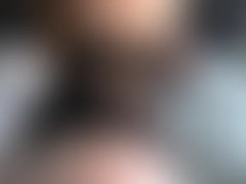 Lass deine warmen Lippen über mich gleiten um mich zum glühen zu bringen 🔥