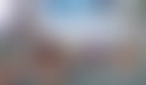 Gefesselt, gef**kt und das ganze S****a mit dem Löffel essen!