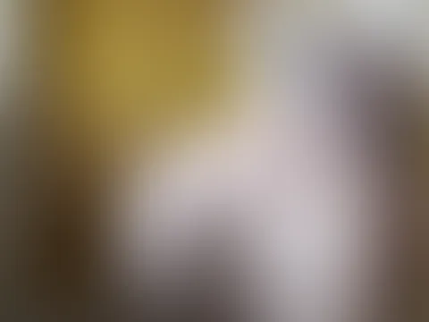 Da läuft der p***y saft sogar raus.😍💦🥵