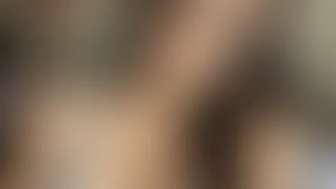 I could really do with a proper hot cock right now to stretch my holes and show me how it’s done🥰
