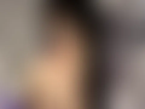 I'm so hot today, wanna play?😈