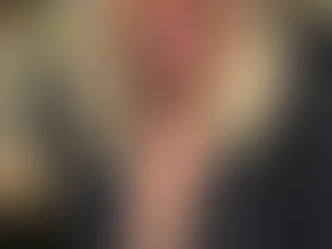 MEine Titten im engen Schwarzen Oberteil