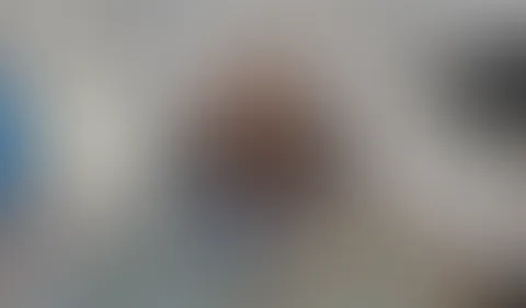 OMG! Ich zeige zum ersten Mal meine Brüste hier öffentlich!!!
