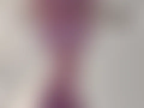 Spiel ich hier mit einem Saugdildo, der mich richtig scharf macht?🤜🏻💧😩🥵
