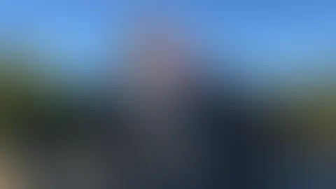 🏍️😈 Na, gefällt dir mein heißer Look auf dem Bike? 🔥💋
