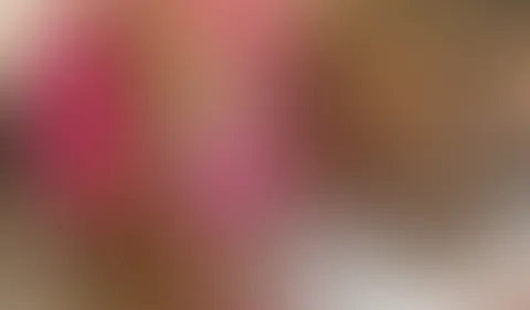 Latexf***e braucht es hart nach Wochenlangen Sexentzug