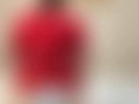 Heute halten wir alle ganz fest die Daumen für unsere Bayern ❤️🔴⚪️ Mia san Mia — wir glauben, wir kämpfen, wir fiebern mit! 💪 Wer fiebert heute mit mir mit? Schreibt mir eure Vibes…