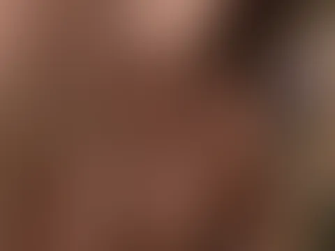 Hast du dich auch schon ausgezogen? 😈 F**ken am morgen um geil in den Tag zu starten ist doch mega oder? 🍆💦🥰