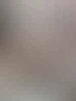 Ich trage Stiefel und zeige meine P***y 🤤