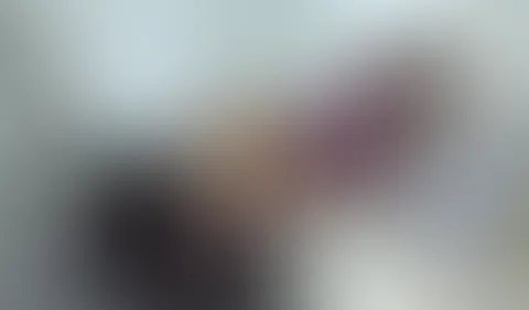 mini S*****z Sissy darf mich nur mit Gesichts Dildo F**ken