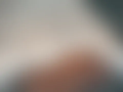 Ich glaub du siehst das ich das Höschen vergessen habe 🥵