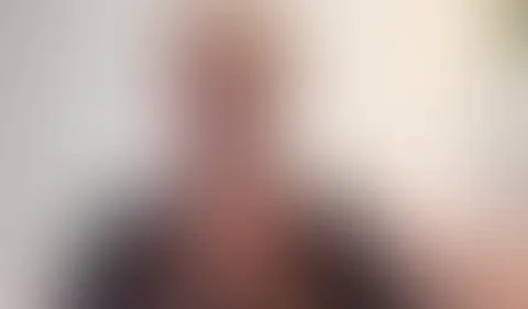 Ich rasiere meine MILF F***E! Was ist besser als eine MILF F***e? genau... eine rasierte Milf F***e und weil du mir dabei so gerne zuschaust, zeige ich es dir ganz genau! Mhh.. und wie gut danach de
