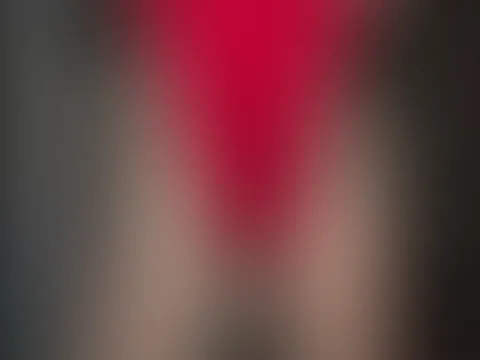 Wie geht’s dir heute? Ich bin so in Stimmung… denke an dich, Körper schon heiß, F****r gleiten runter… Willst du, dass ich dir erzähle, was ich gerade genau mache?