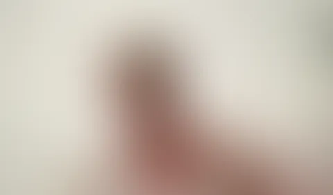 Eis, Eis Baby... wenn es draußen heiß ist, braucht die F***e eine Abkühlung! Es ist soooo unglaublich heiß, draußen, dass ich mich ein bisschen abkühlen muss! Das ein kommt heute aber nicht nur in me