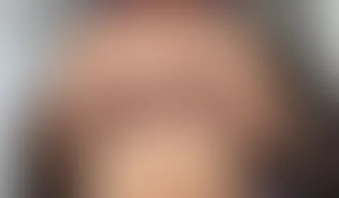 Ich liebe es einfach meine Brüste anzufassen 😍🔥 das einzige was noch geiler ist, ist wenn ein Mann meine Brüste richtig durchknetet 😜