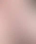 🛁 Heute in der Badewanne war’s sooo heiß… Ich konnte nicht anders und hab meine Schnecke wieder glatt rasiert 🫦✨ Schau mal, wie frech sie aus ihrem Häuschen kriecht… bereit, gespielt zu werden 😈💦