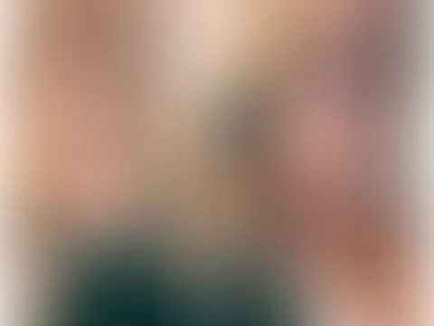 Komm ruhig näher .. in meiner Werkstatt wird's heißer als jeder Motor 🌶️🔥  oder meinst du, dass Werkzeug landet in der Ecke und wir machen ganz andere, schmutzige dinge zusammen ?