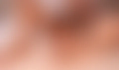 Barfuß und in Dessous masturbiert 💖