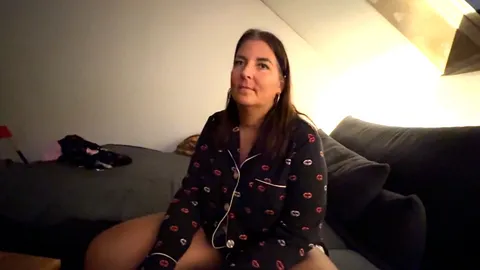 First time! User’s first porn shoot! Footjob with cum licking!