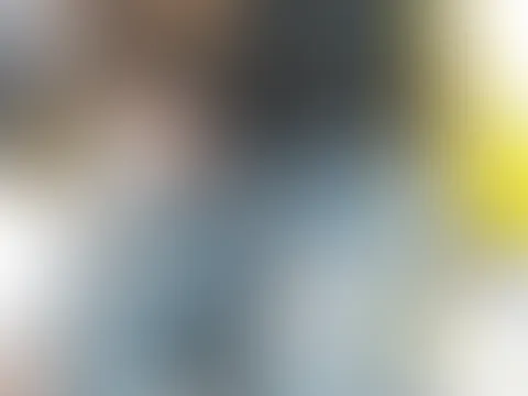Schau mir zu wie ich mich vor dir ausziehe 😏