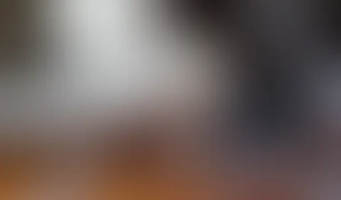 Fuss-Fetisch! Ich öle meine Füße ein! Ich öle mir meine Füße und das nicht nur ein bisschen sondern richtig dolle! Fühlt sich schon lustig an wie dir F****r durch die Zehen flutschen.. hihi..!! ich ho