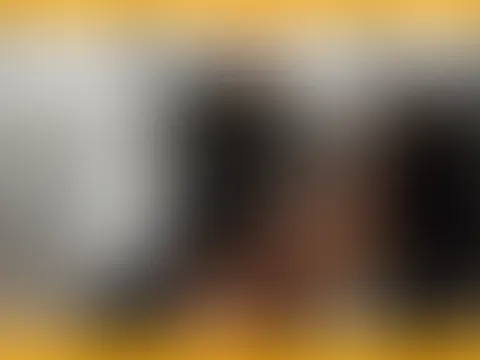 First Public P**s. #01. Direkt erwischt worden!