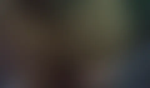 Wie schon angekündigt kommt heute "Runde 2" von meinem geilen F**k raus ... schau zu wie er seinen dicken Penis in mich steckt und er mich dabei mit seinen Fingern verwöhnt...💦viel Spaß damit 🥳