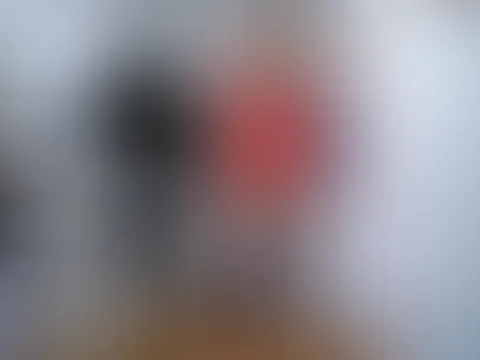 Beine breit sei spritzbereit mit der Lederschlampe