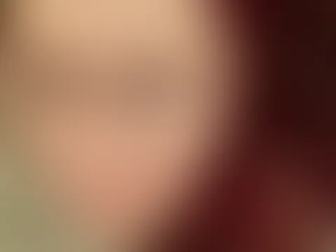 Ich öffne den Reißverschluss nur für dich. 💋