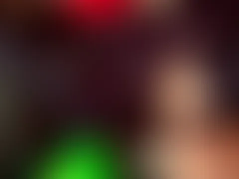 Nach dem ich die ganze Nacht den Plug im geilen F**karsch hatte, musste der Riesen Alienschwanz dran glauben und mir es ordentlich besorgen